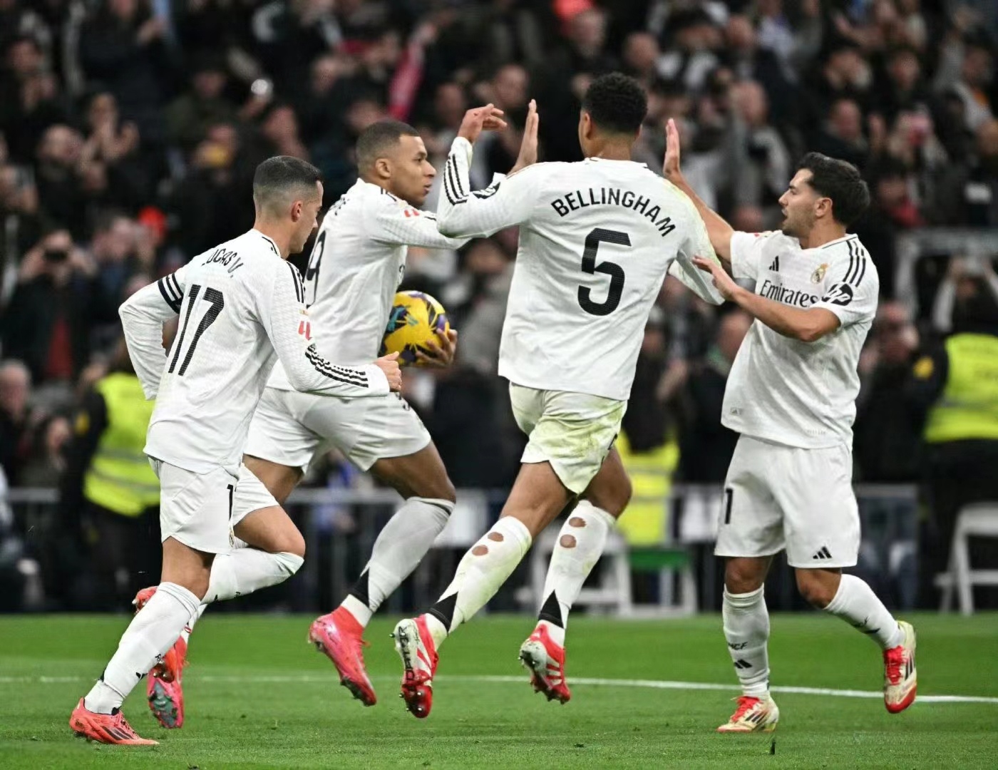 转折点！皇家马德里刷新队史纪录，意甲窗口期攻防权衡，信心回归，阵容厚度经受考验(皇家马德里vs尤文图斯c罗倒钩)-金年会在线入口